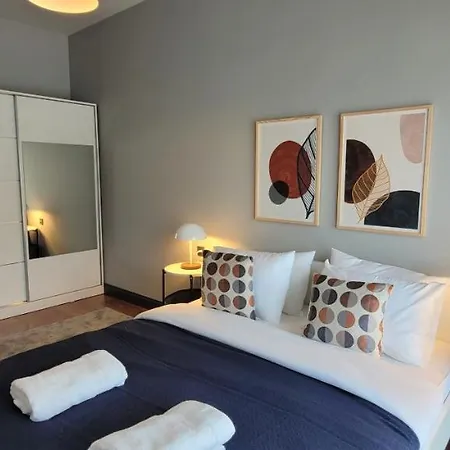 公寓 Modern With Views - Location *