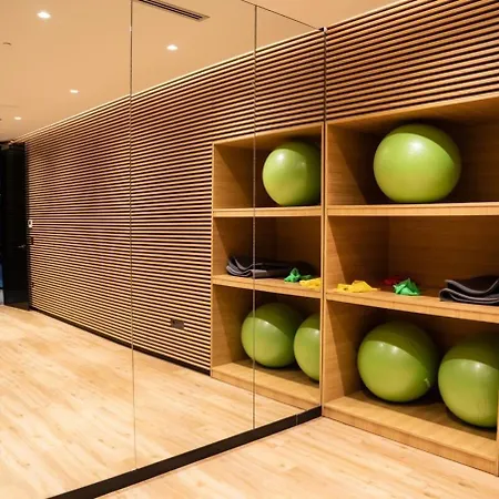 Modern With Views - Location 公寓